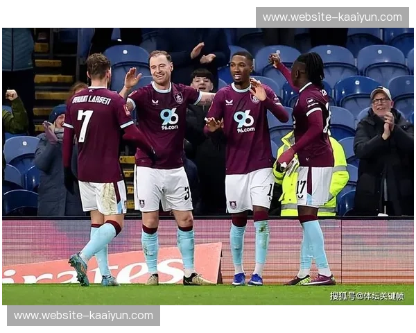 塞门约闪耀全场贡献传射 获瓜迪奥拉赛后点名表扬