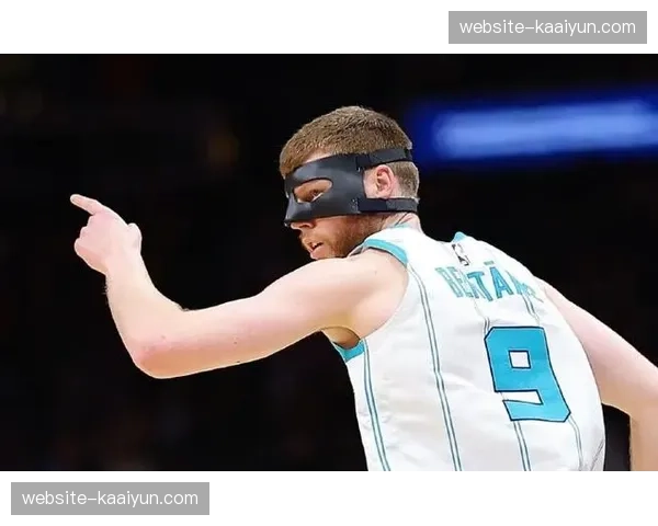 黄蜂三球脚踝伤势影响移动 米勒布里奇斯需分担组织压力 黄蜂三球脚踝伤势影响移动 米勒布里奇斯需分担组织压力