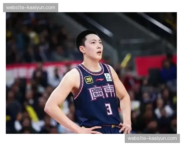 胡明轩投篮命中率35%新低 膝伤影响进攻效率明显